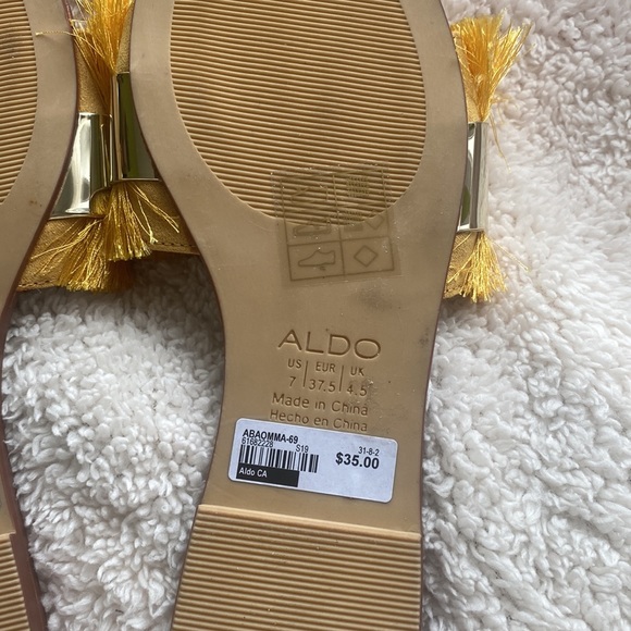 Aldo yellow gold slip ons sandals women’s size 7 - Picture 5 of 8